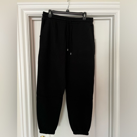 CLEARANCE NWT Women’s Black Size Large Sweatpants - Picture 8 of 8